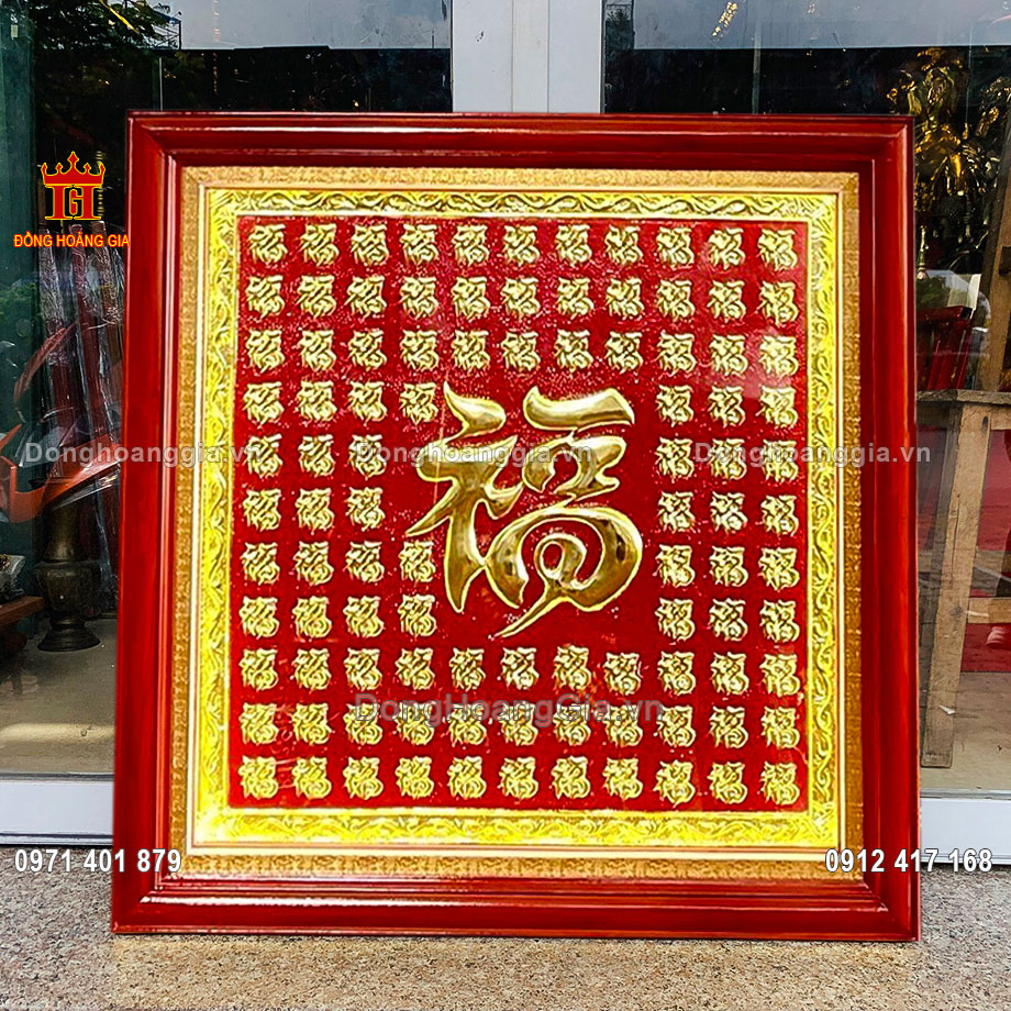 Tranh chữ bách phúc bằng đồng mạ vàng được chế tác hoàn toàn thủ công